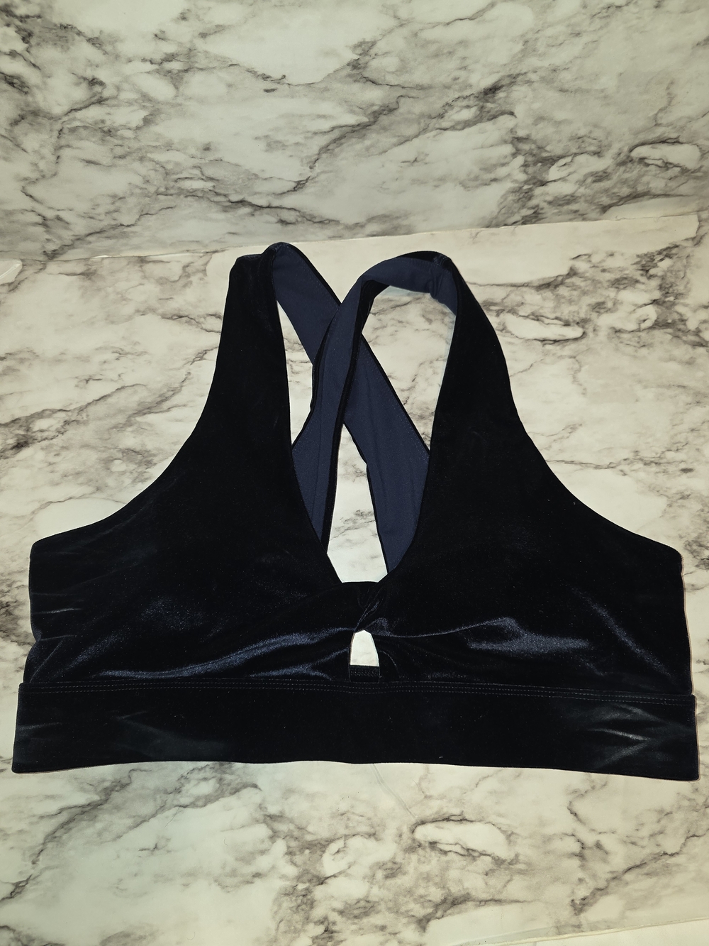 Fabletics Oasis Twist Velour Sports Bra